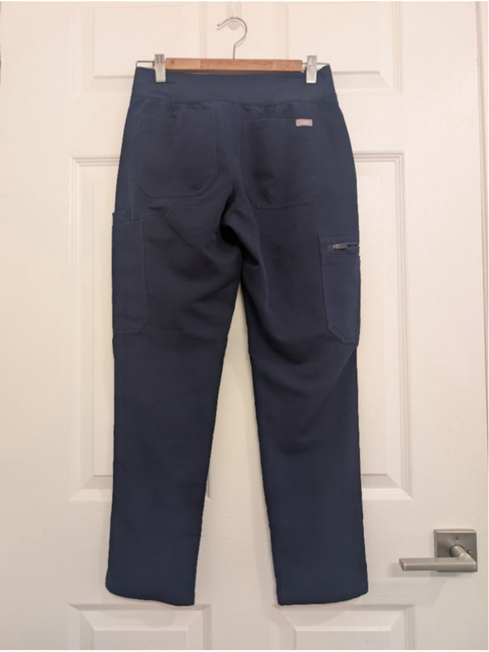 Women's FIGS Navy Blue Straight Leg Scrub Zamora Joggers Pants XSP grey string - Picture 2 of 5